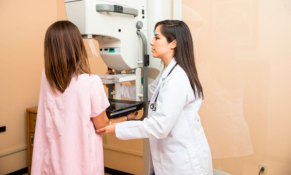 Cuando el examen mamográfico podría no superar el beneficio-riesgo