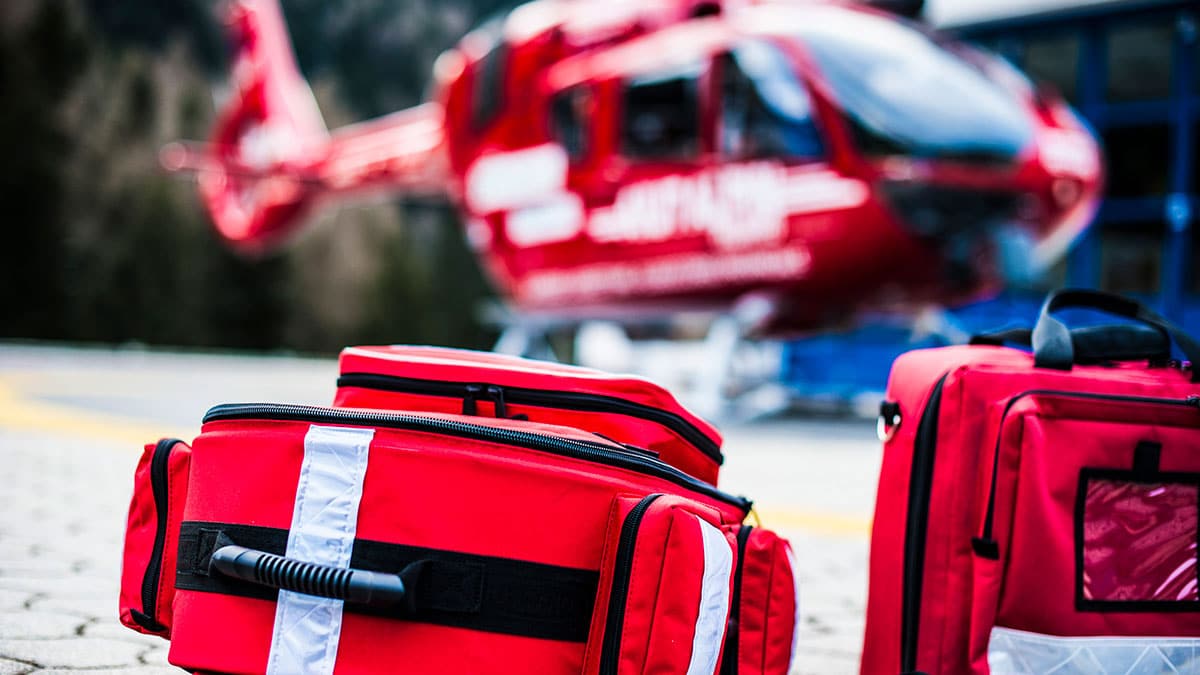¿Sabes qué material sanitario debe de haber a bordo de un helicóptero sanitario?